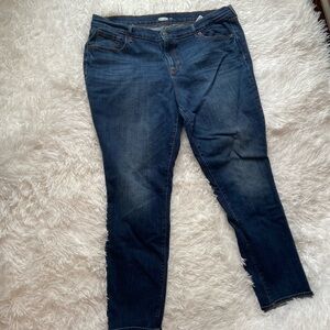 Old Navy Women’s Curvy Skinny Blue Jeans Size 18.